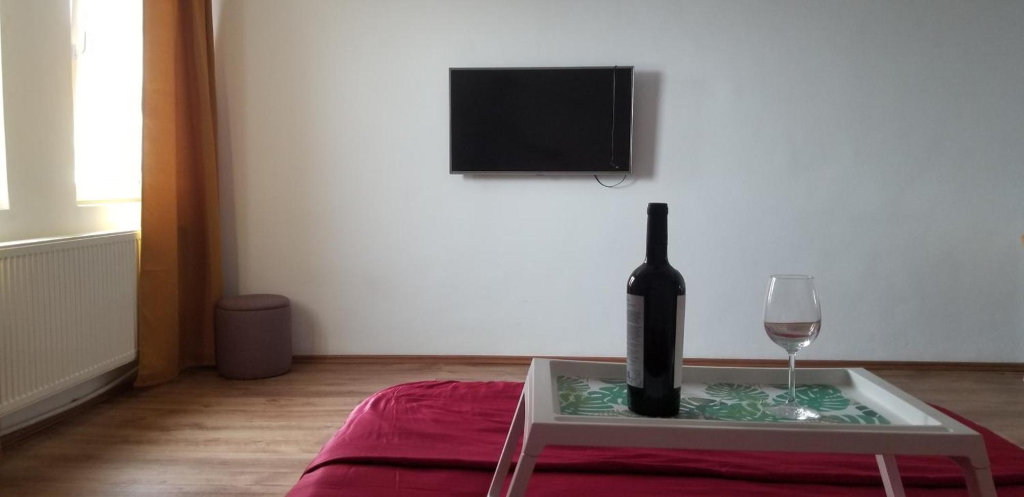 Private Room At Ceausescu'S Place In Old City Unirii Square Bucharest Luaran gambar